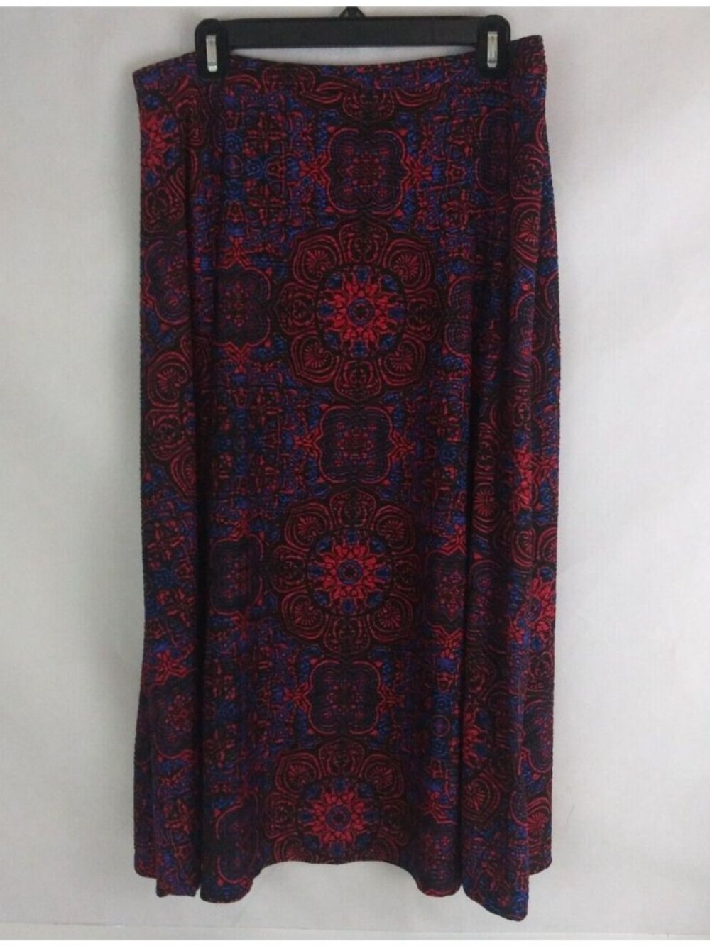 Dana Buchman Women's Red & Blue Textured Floral Skirt Size Large